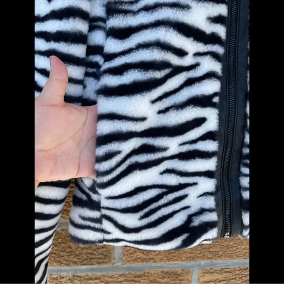 Bailey 44 zebra bomber jacket small - Picture 4 of 7